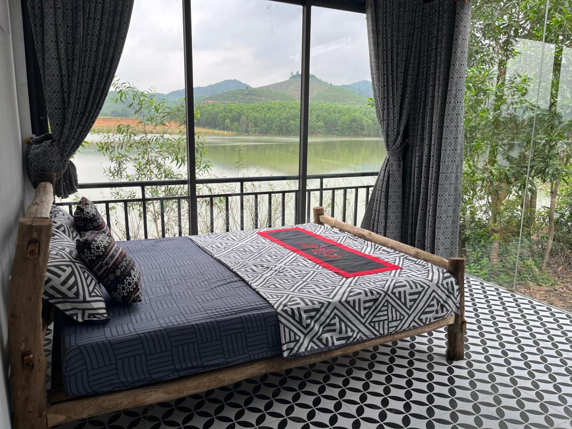 Nguyen Shack Retreat Resort Фонгня Экстерьер фото