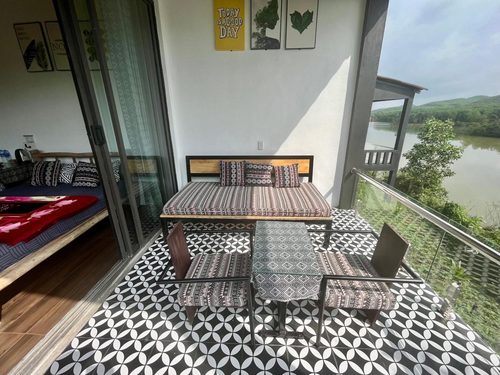 Nguyen Shack Retreat Resort Фонгня Экстерьер фото