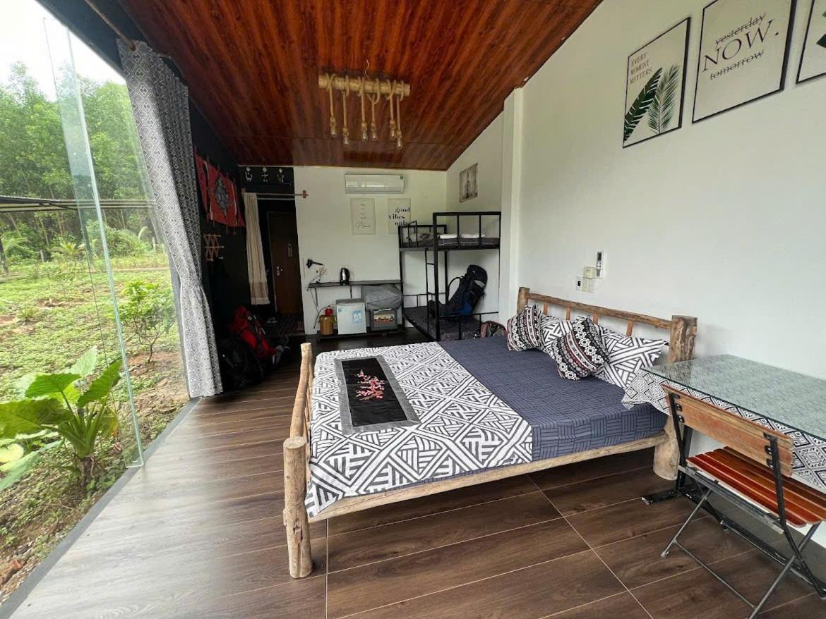 Nguyen Shack Retreat Resort Фонгня Экстерьер фото